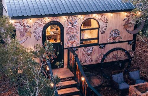 Wilderness Casa | Treedom Villas and Vardos