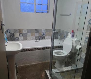 Emakhazeni Cabina | Treeferns Trout Lodge
