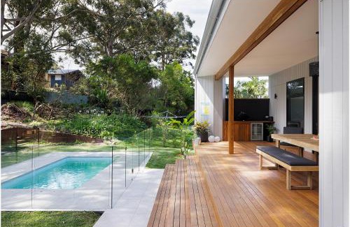 Smiths Lake Casa | Treehaus Escape - Smith's Lake