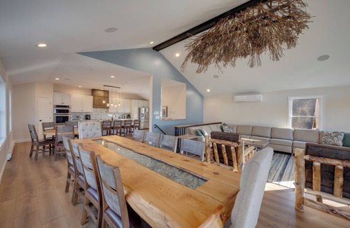 Lake Harmony Estates Casa | "Treehouse"Amazing Lake View,9 Bed5.5 Bath,Hot Tub,Sauna,Poker & Pool Table,Fire Pit,Ping Pong