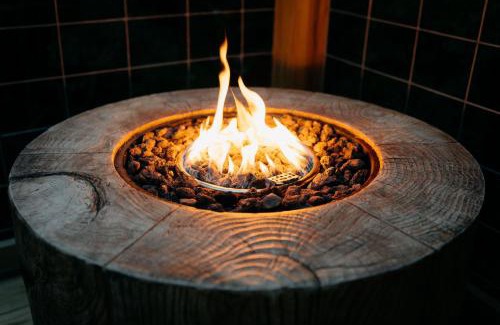 Branson Otro | Treehouse Cozy Glamping Site