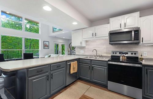 Shawnee Bend Casa | Treehouse LOZ - Seclusion for 6