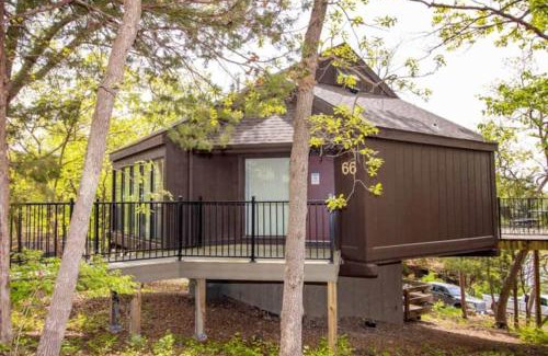 Village of Four Seasons Casa | Treehouse Treetop Village66-3bed3bapools-8pp