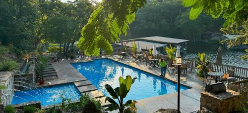 Village of Four Seasons Casa | Treehouse Treetop Village66-3bed3bapools-8pp