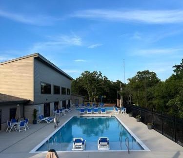 Village of Four Seasons Casa | Treehouse Treetop Village-3bed3bapools-8pp