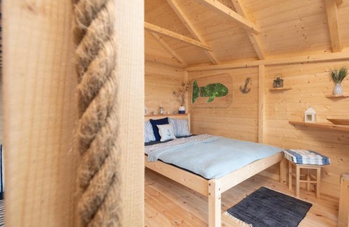 Osecna Otro | Treehouse U lesa