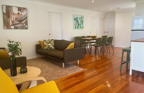 Bulli Tops Apartamento | Treetop Beach Apartment 2 Coledale 3 mins walk to beach