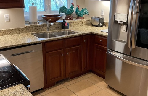 Highlands Cabaña | Treetop Cottage-3 bed, 2 bath newly updated !