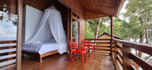 Iboih Casa | Treetop Guesthouse and Bungalows