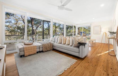Newport Casa | Treetop Retreat Northern Beaches with Stunning Pittwater Bay Views
