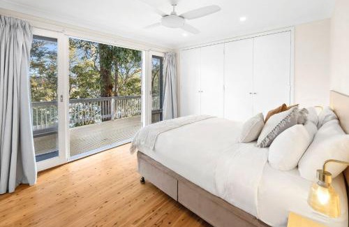 Newport Casa | Treetop Retreat Northern Beaches with Stunning Pittwater Bay Views