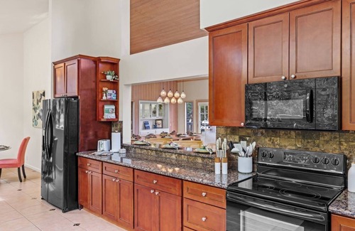 Del Monte Forest Casa | Treetop - Serene,Centrally Located Forest Retreat
