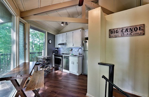 Big Canoe Casa | Treetop Tranquility: Enjoy nature in our unique 8-sided octagon retreat!