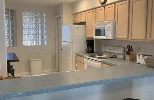 Tropical Cove Condominio | Treetop Treasure at Lexington CC Golf Village