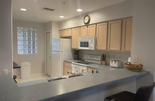 Tropical Cove Condominio | Treetop Treasure at Lexington CC Golf Village
