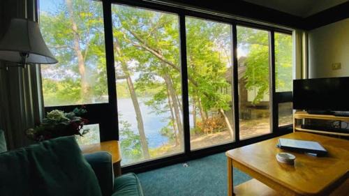 Village of Four Seasons Casa | Treetop Village-2bed3bathpoolsdocks6-8pp