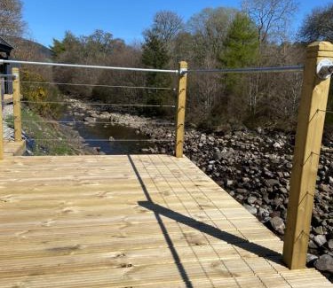 East Lewiston Casa | Treetops Bungalow Loch Ness