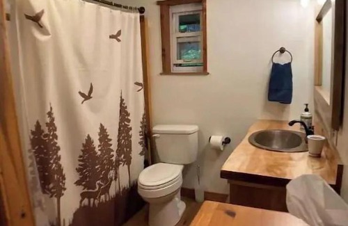 Highland Vermillion County Cabina | Treetops Cabin in the Woods!