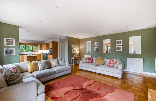 Wimborne Cabaña | Treetops is a Fabulous holiday home