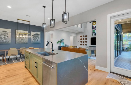 Seguin Casa | Treetops Lakeside