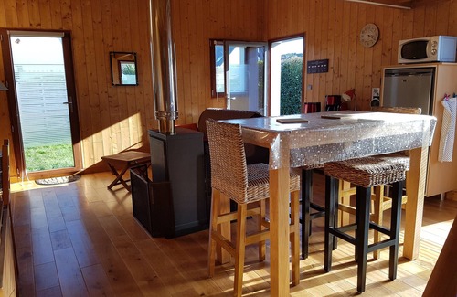 Tregastel Casa | Trégastel casa de madera en la costa de granito rosa a 300 metros de la orilla del mar