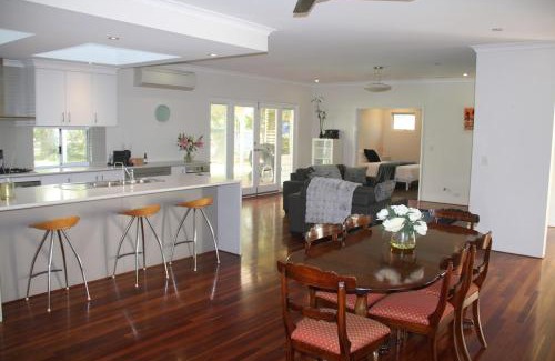 Stirling Estate Apartamento | Treloar thirty-two