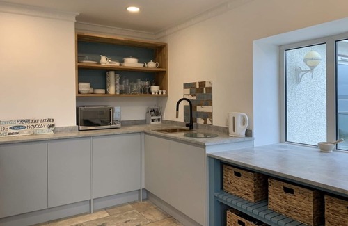 St Ives Casa | TRELOYHAN LODGE HEATED SWIMMING POOL AND FANTASTIC SEA VIEWS