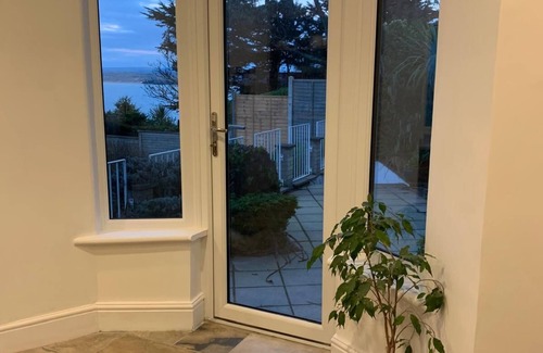 St Ives Casa | TRELOYHAN LODGE HEATED SWIMMING POOL AND FANTASTIC SEA VIEWS
