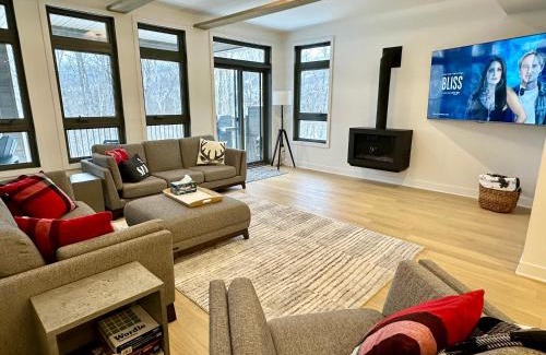 Mont-Tremblant Apartamento | Tremblant Luxe 3BR Pet-friendly, Entertainment!