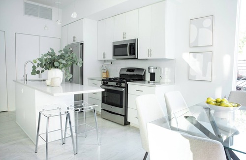 Tremont Casa | Tremont Black : Rooftop Patio : Location!