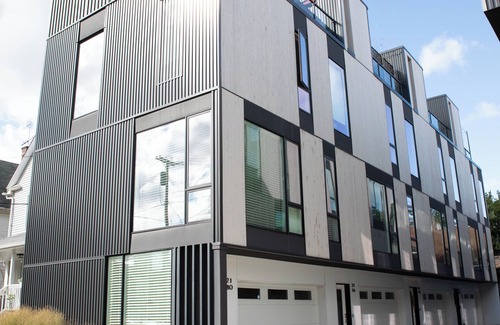 Tremont Casa | Tremont Black : Rooftop Patio : Location!