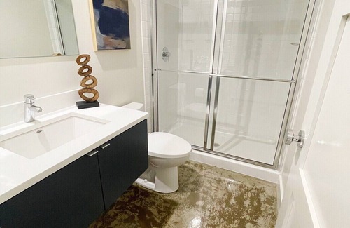 Tremont Villa | Tremont Eleven | 3 King Beds | Steam Room