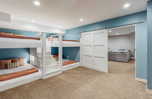 Tremont Villa | Tremont Eleven | 3 King Beds | Steam Room