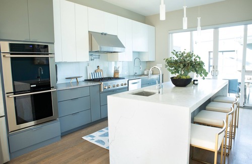 Tremont Casa | Tremont Eleven: Game Room, Fire Pit, and Prime Location!