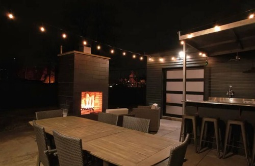 Tremont Casa | Tremont Eleven: Game Room, Fire Pit, and Prime Location!