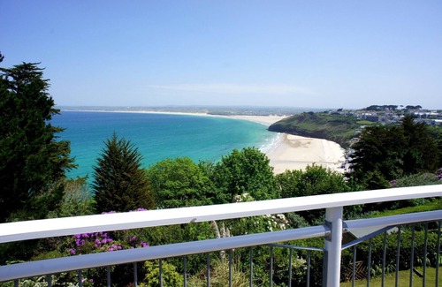 Carbis Bay Cabaña | Tremorna Vista
