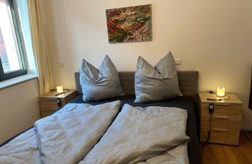 Bahnhofsviertel Apartamento | Trendige Stadtwohnung, historisches Haus mit Terrasse und Garten