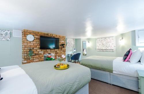 Leamington Spa Apartamento | Trendway Villa - Free Parking, Amazon Prime, WiFi, Town Centre