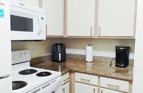 MacGregor Apartamento | Trendy 1 Bed Apt near MDC with Pool & Gym access