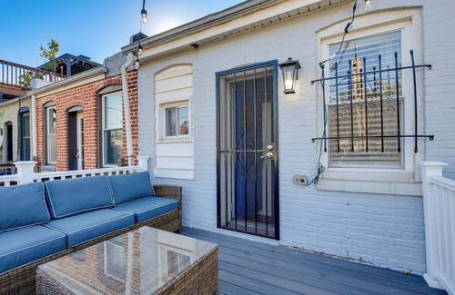 Downtown Baltimore Apartamento | Trendy Baltimore Townhome: 2 Mi to Downtown!