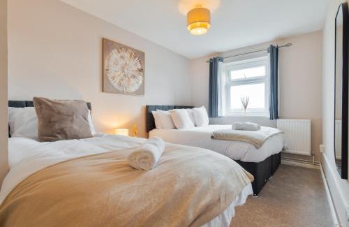 Canterbury Apartamento | Trendy Central Apartment with Free Parking - Perfect for Contractors and Families