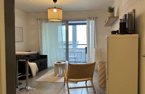Golfe Juan Apartamento | Trendy & Central Golf Juan Studio By The Sea