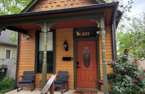 Lenox Casa | Trendy Cooper Young Hideout