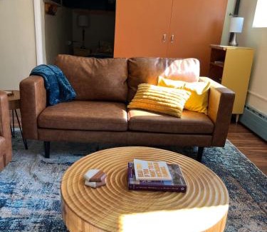 Willmar Apartamento | Trendy Craftsman Studio with Firepit and Laundry!
