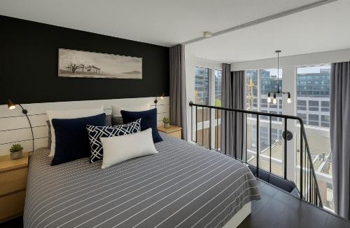 Downtown Vancouver Apartamento | Trendy Downtown Loft Apartment - King Bed!