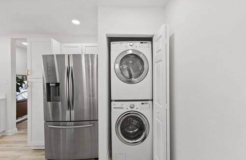 Burlington Casa | Trendy Getaway | Near Elon Uni