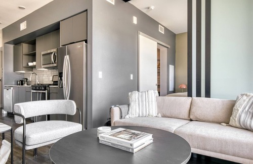Hollywood Apartamento | Trendy Hollywood 1BR w/ Pool & Gym, nr Santa Monica Blvd, by Blueground