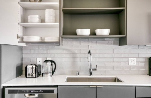 Hollywood Apartamento | Trendy Hollywood 1BR w/ Pool & Gym, nr Santa Monica Blvd, by Blueground