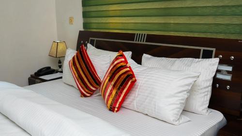 Lagos Hotel | Trendy Inn Sutes