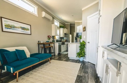 Austin Casa | ☆Trendy micro home in new South Austin community☆